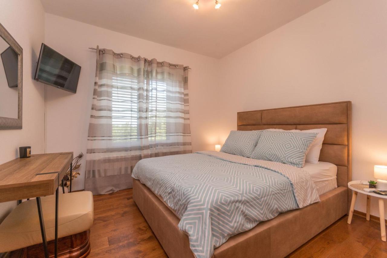 Villa Perini Dvori Donji Zemunik Екстер'єр фото