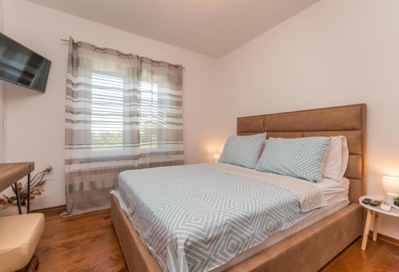 Villa Perini Dvori Donji Zemunik Екстер'єр фото